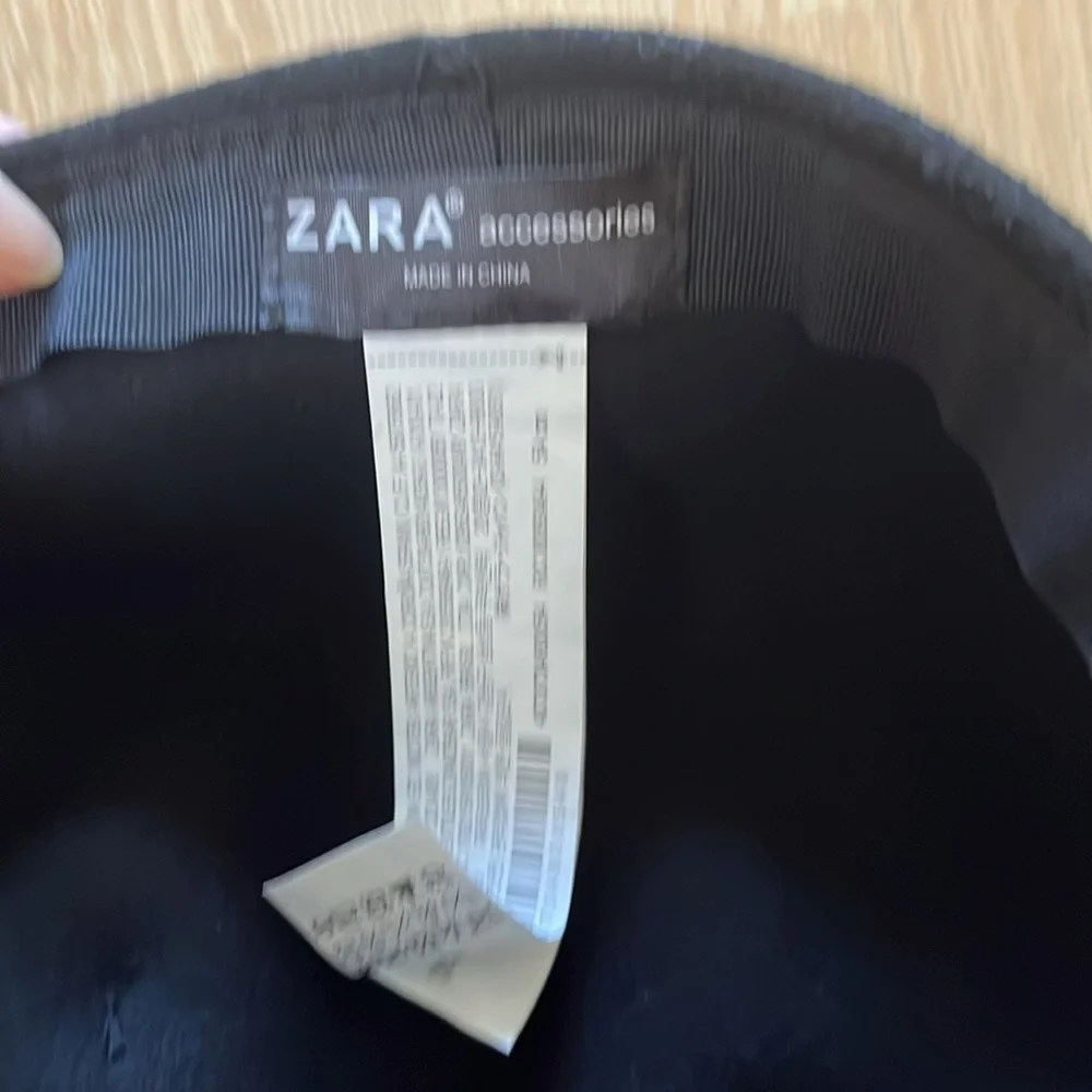 Zara Black Pom-Pom Kids Hat